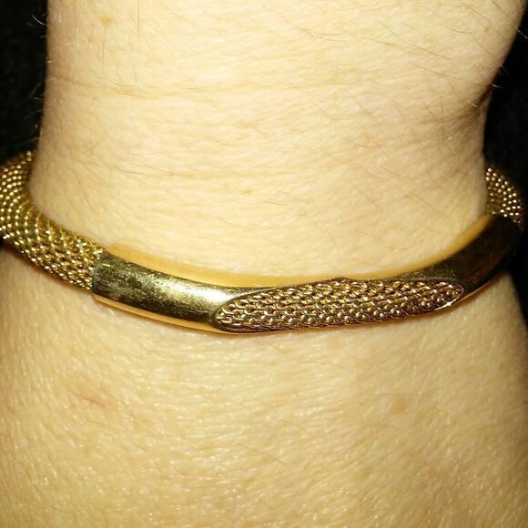 Golden AVON bracelet   - Picture 4 of 8